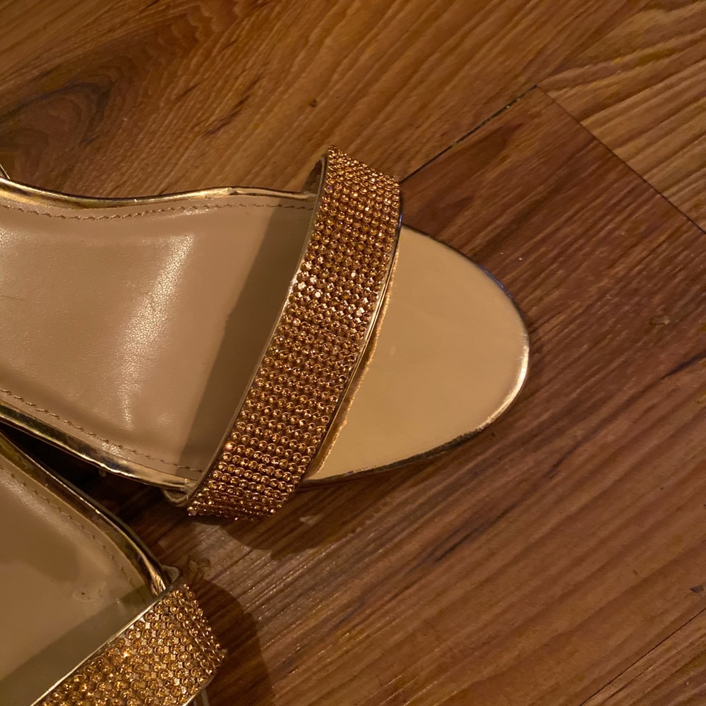 Heels - Picture 2 of 7